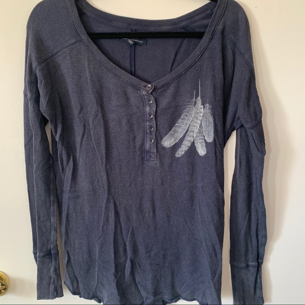 American Eagle waffle henley